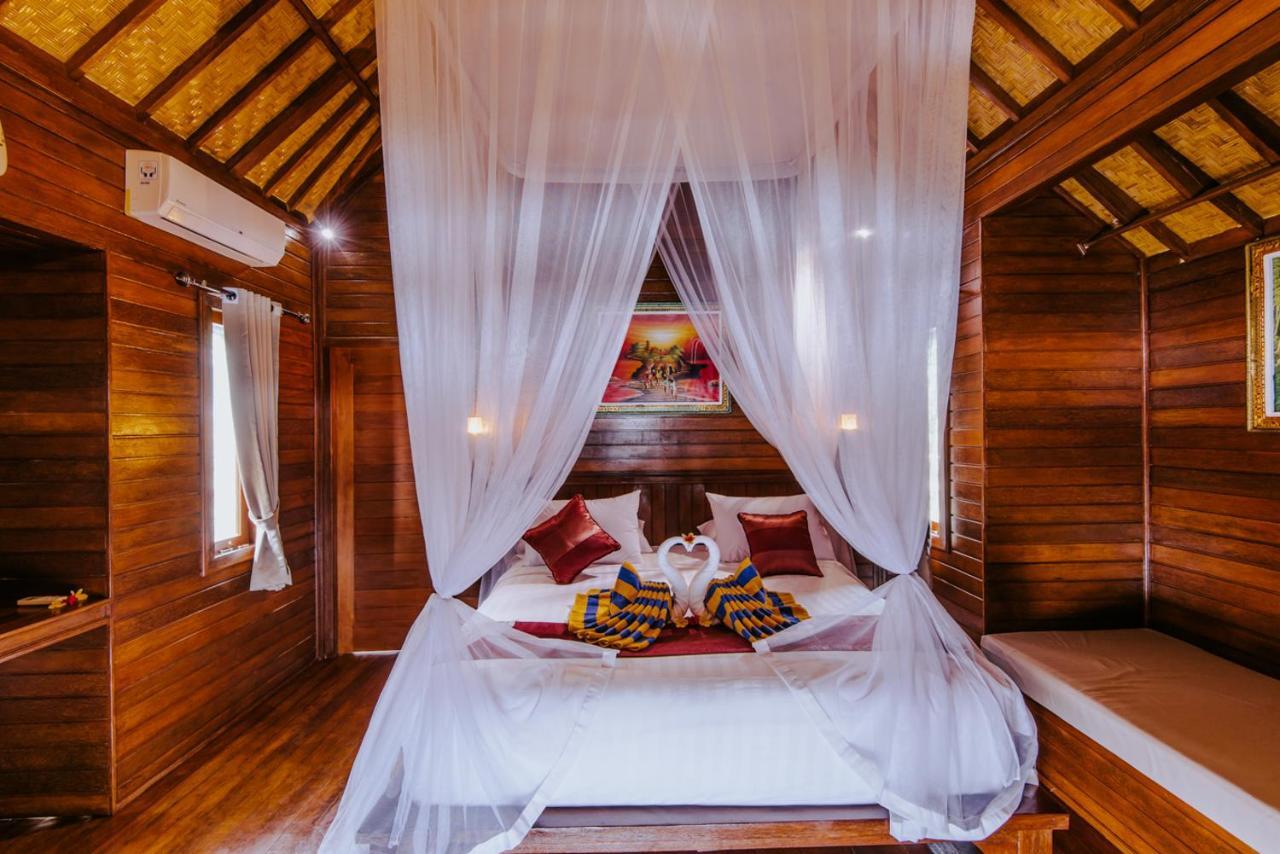 Sunday Huts Lembongan Hotel Ngoại thất bức ảnh